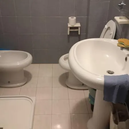 + Homestay Locri